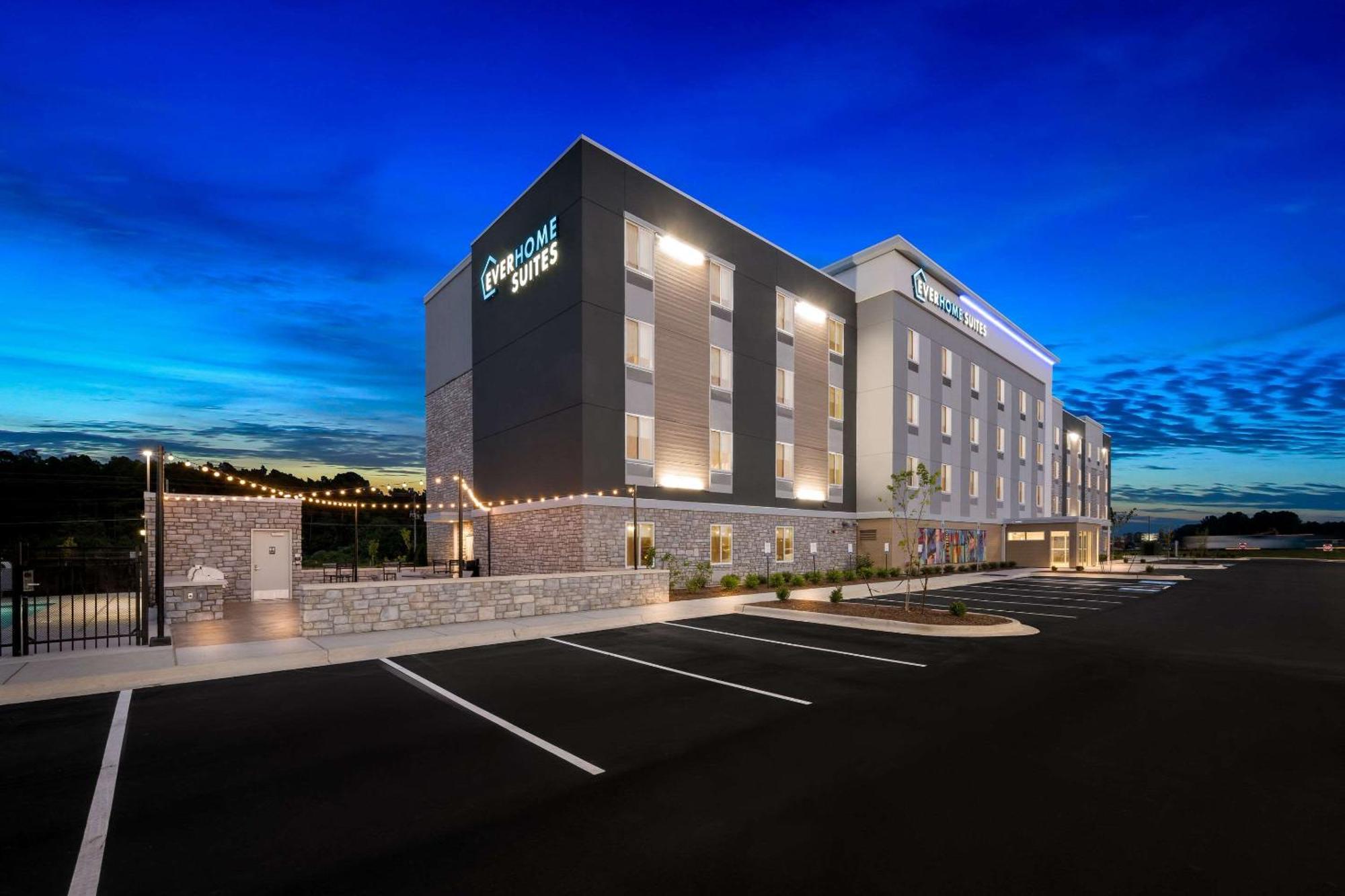 Everhome Suites Fayetteville Near Fort Bragg Buitenkant foto