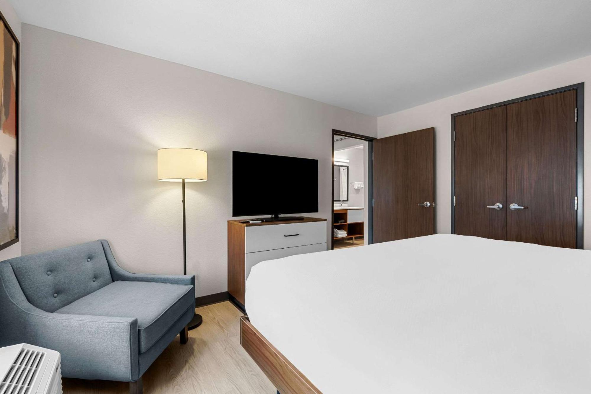 Everhome Suites Fayetteville Near Fort Bragg Buitenkant foto